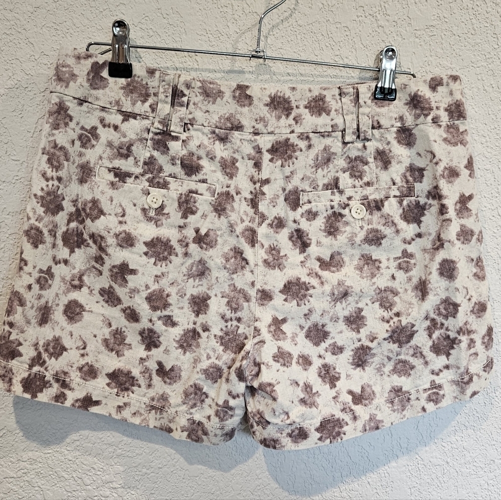 Loft Cream & Purple Watercolor Linen Blend Shorts Size 8 - Picture 3 of 4